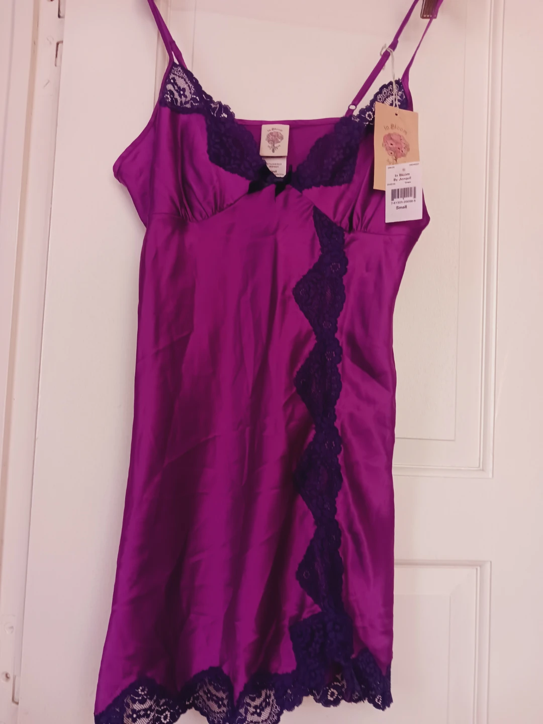 New !! Purple Lace Trim Nightgown  or Dress. Small. - photo 3