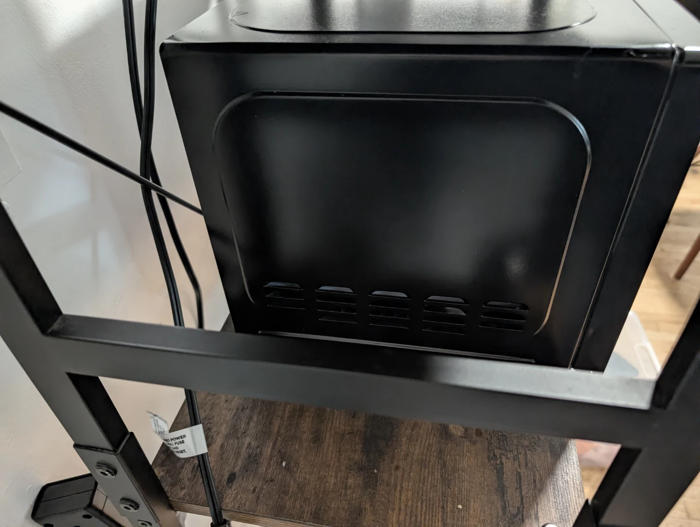 Used Insignia Compact Microwave - photo 4