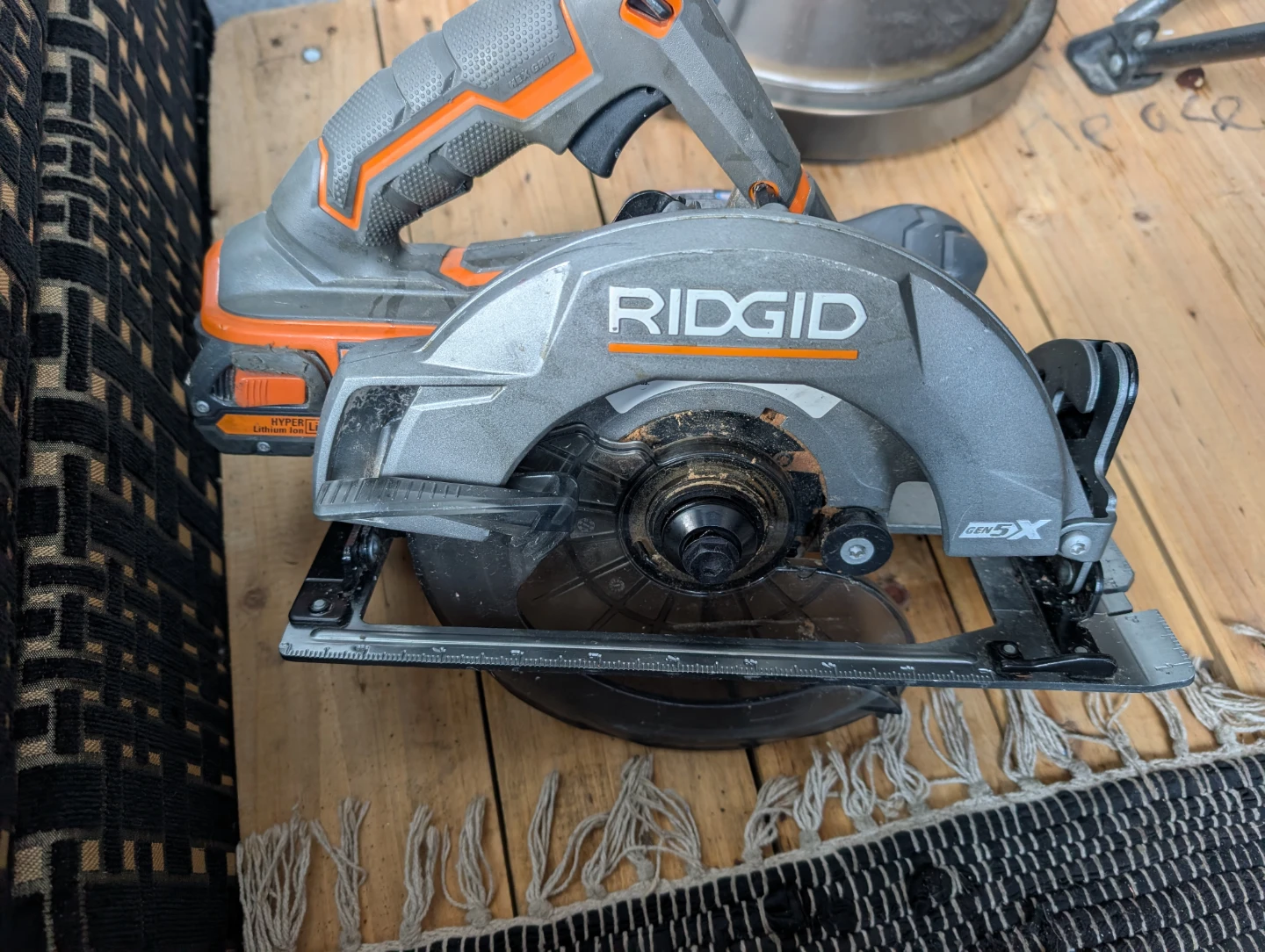 RIDGID 18V Cordless Circular Saw - photo 5