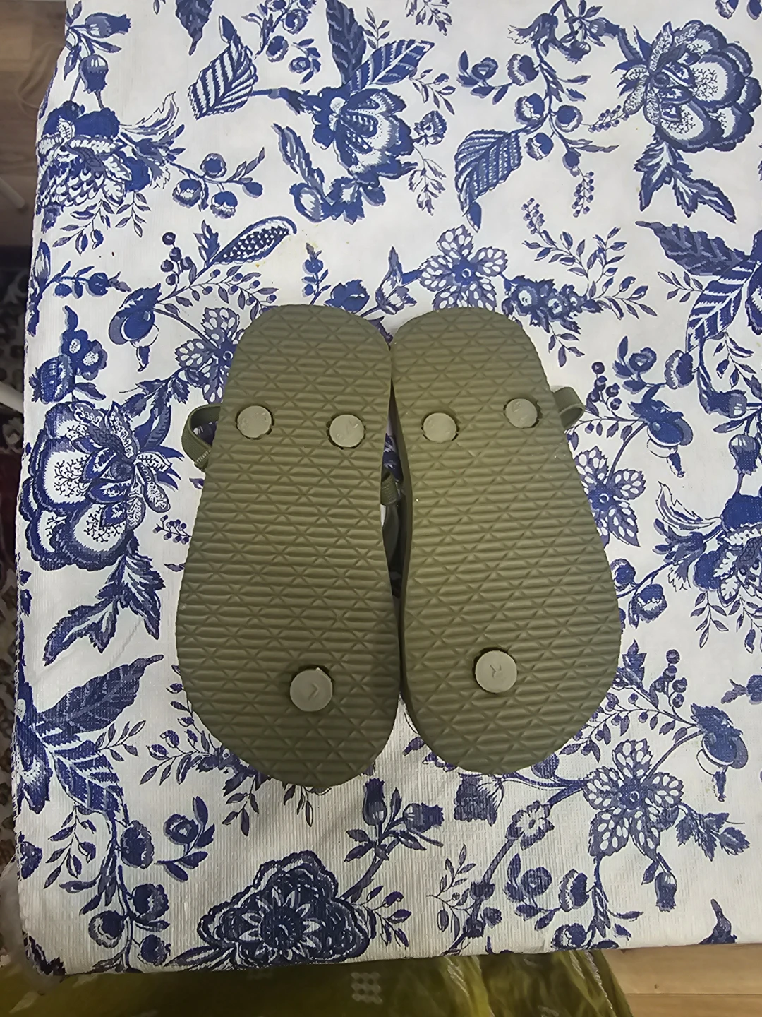 Kaiwai Flip Flops - Kids Size - photo 2