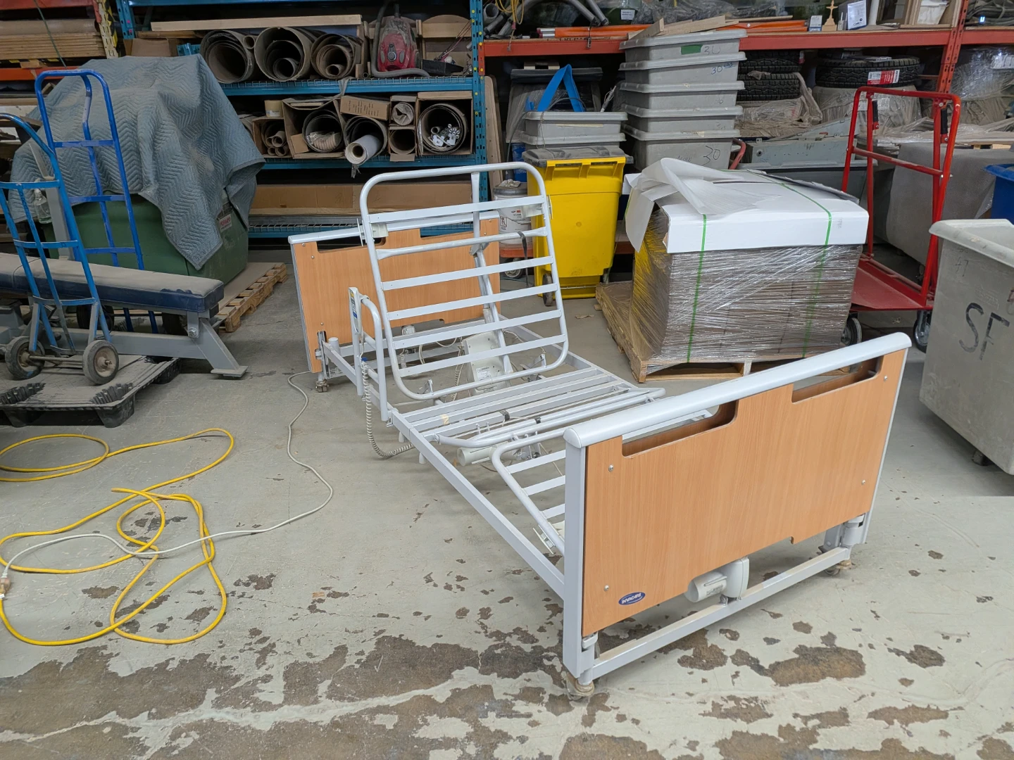 Invacare Etude Plus HC Hospital Bed