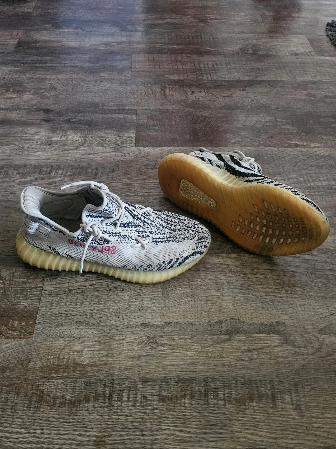 Adidas Yeezy Boost 350 V2 Zebra - photo 2