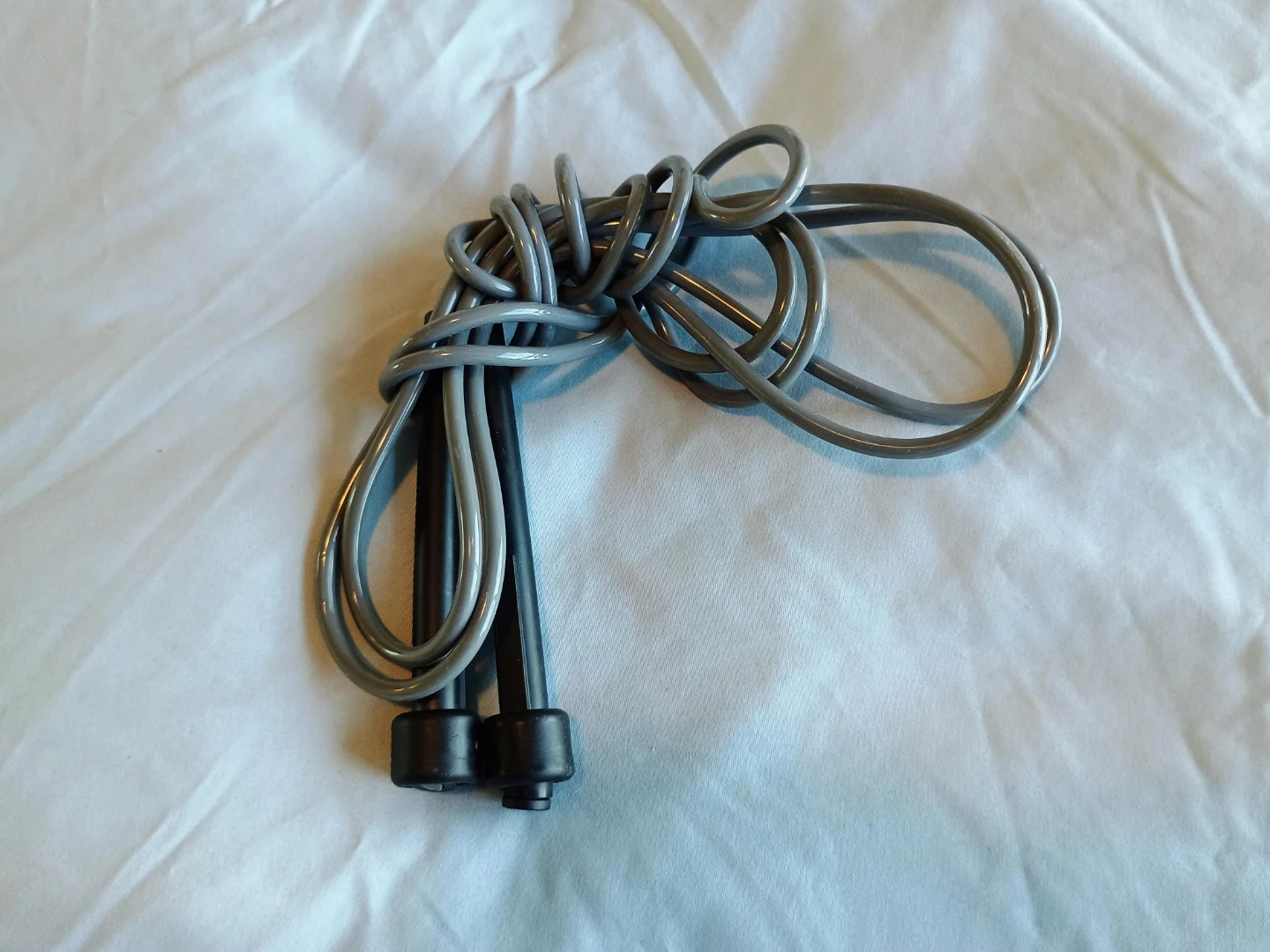⚽  Grey Jump Rope