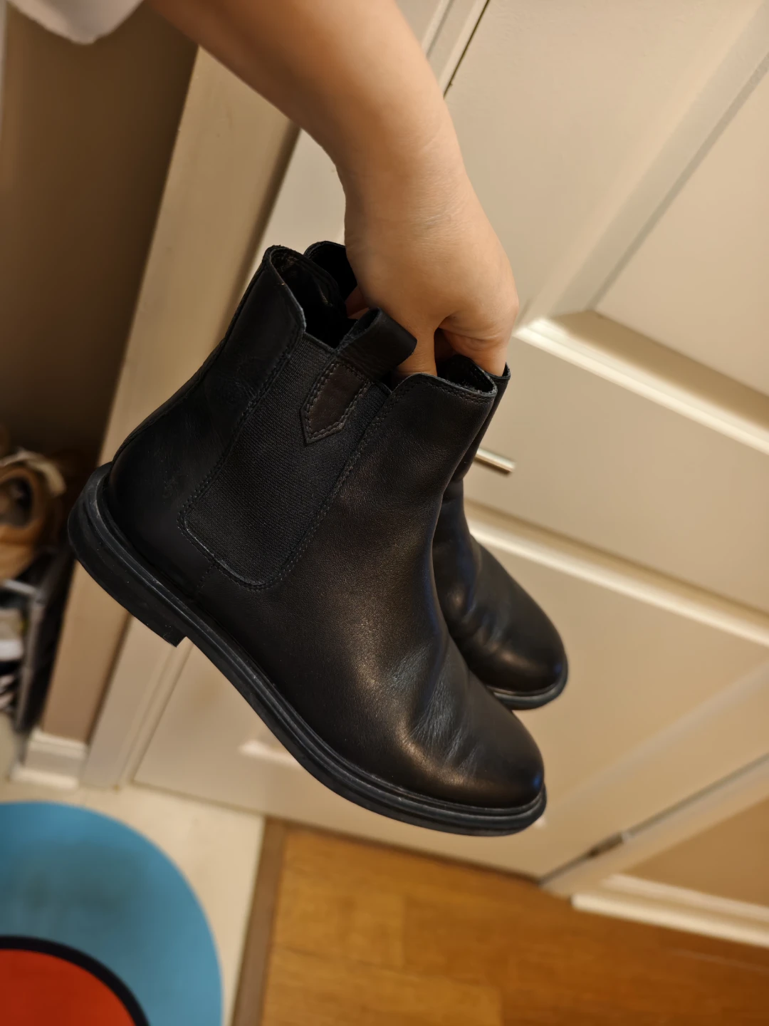 Zara Black Leather Chelsea Boots - photo 4