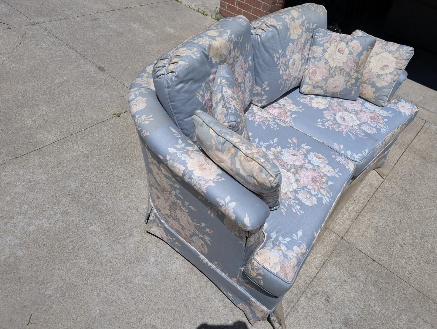 Floral Loveseat Sofa - photo 2
