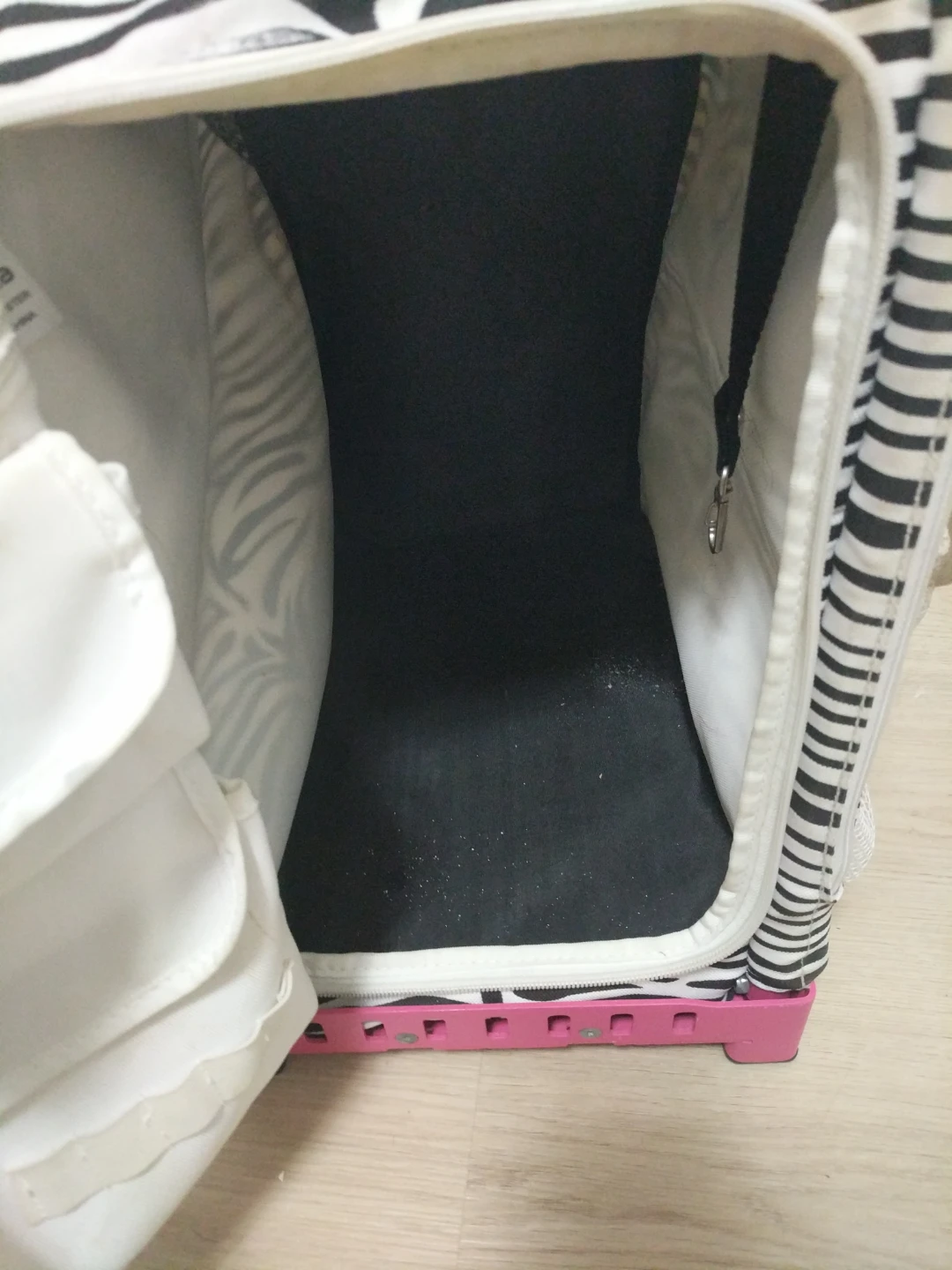 ZÜCA Rolling Luggage Bag Zebra Print Pink - photo 4