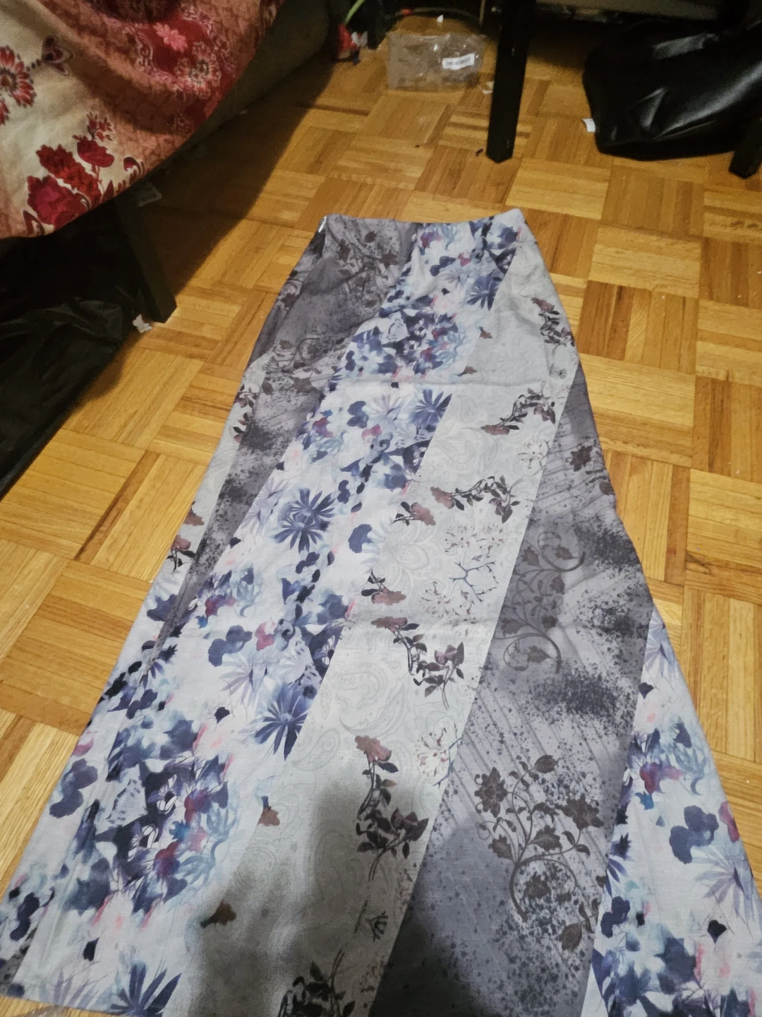Floral Maxi skirt Size L