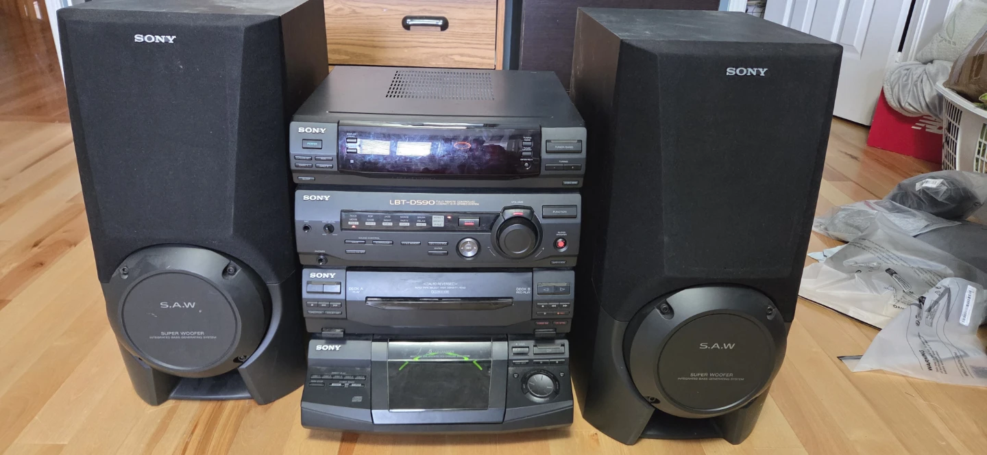 Sony LBT-D590 Stereo System with Super Woofer Speakers