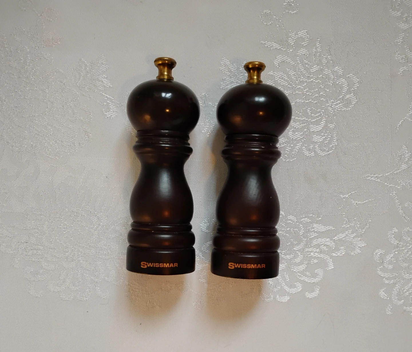 ⚽ Solid Wood Salt and Pepper Set - photo 2