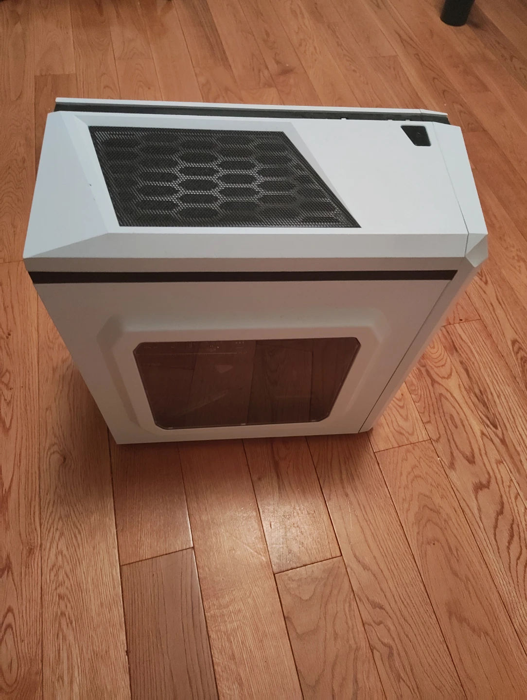 White Gaming PC - photo 2