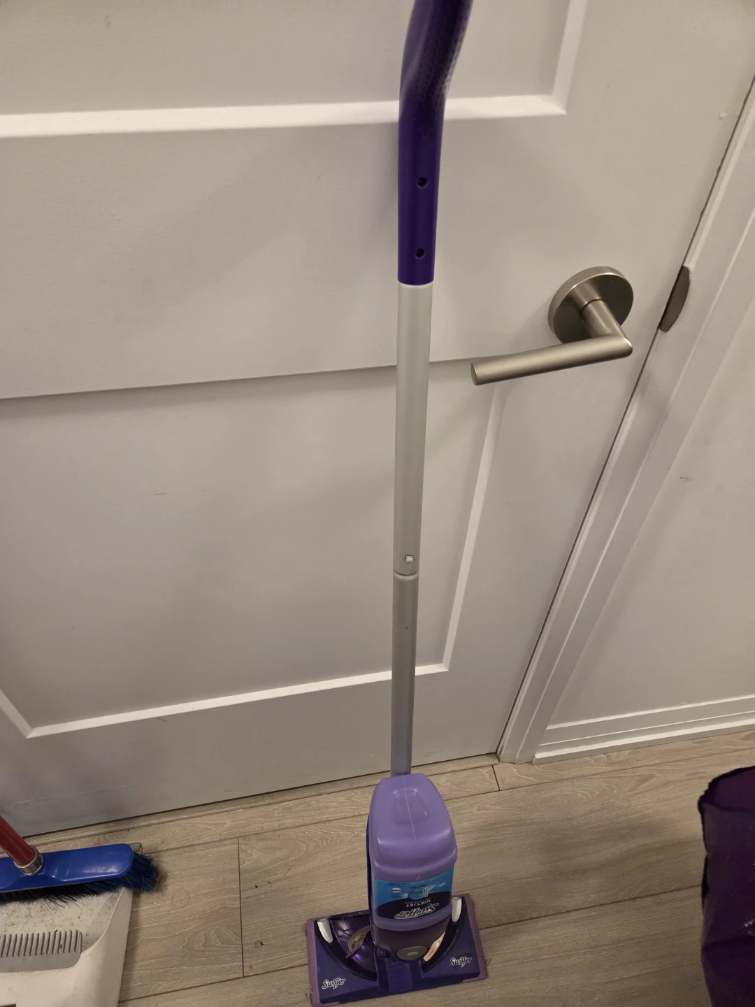 Swiffer WetJet Floor Cleaner Mop - photo 5