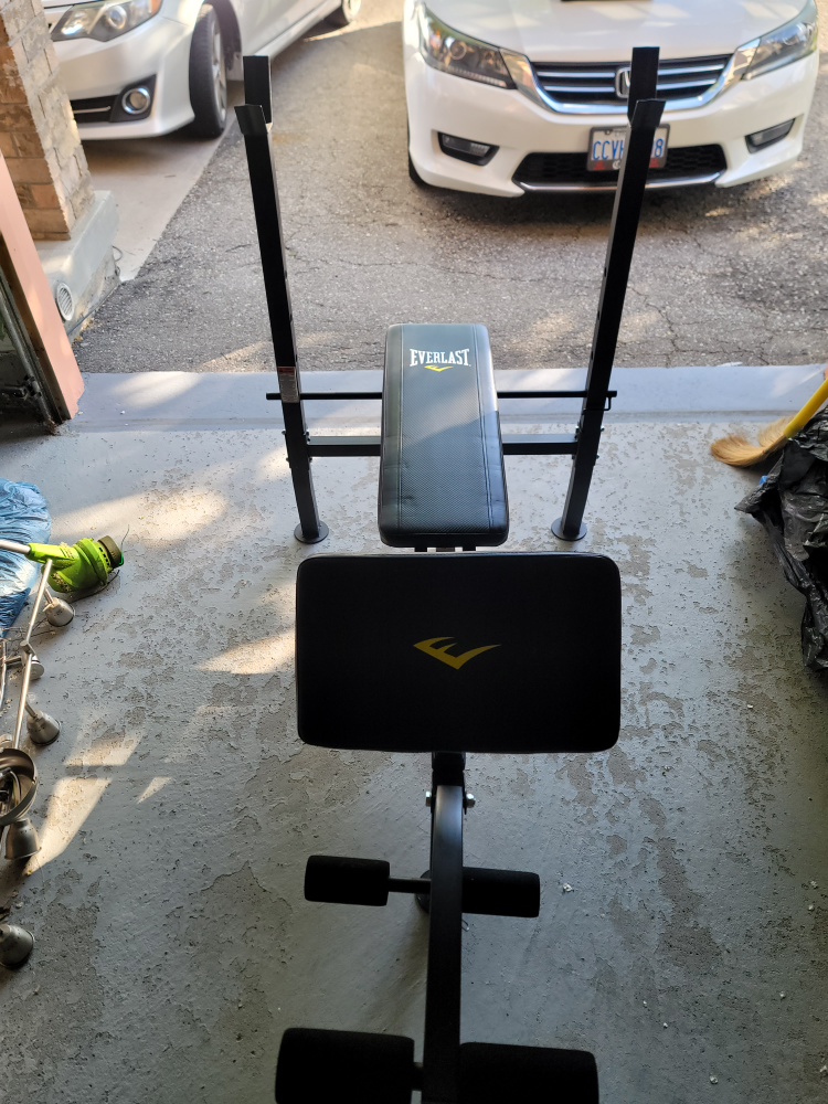 Everlast Weight Bench