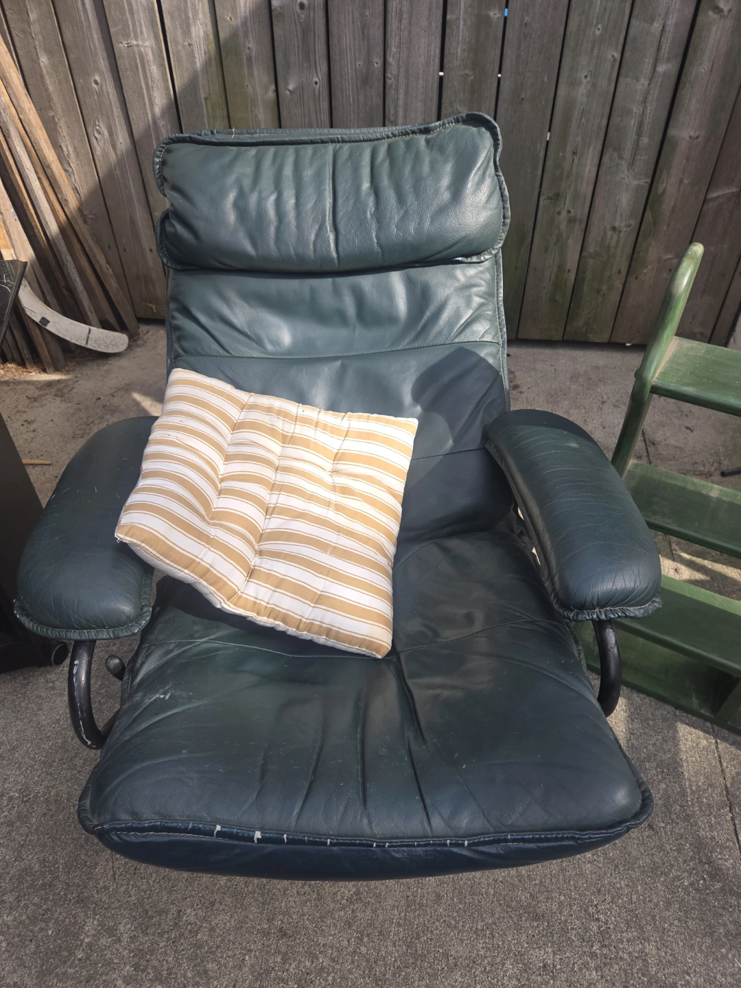 Green Leather Swivel Recliner Chair with Ottoman - photo 3