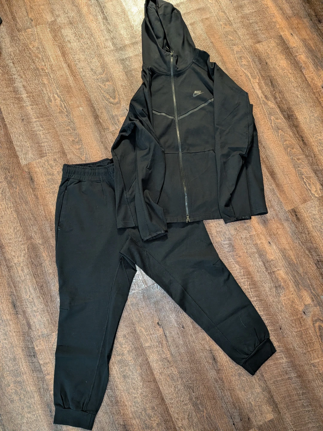 Nike Tech Fleece Full Zip Hoodie and Joggers Set - Black - photo 2