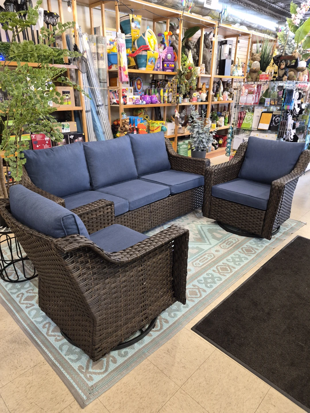 New resin Wicker 3 piece patio set w/ cushions - photo 2
