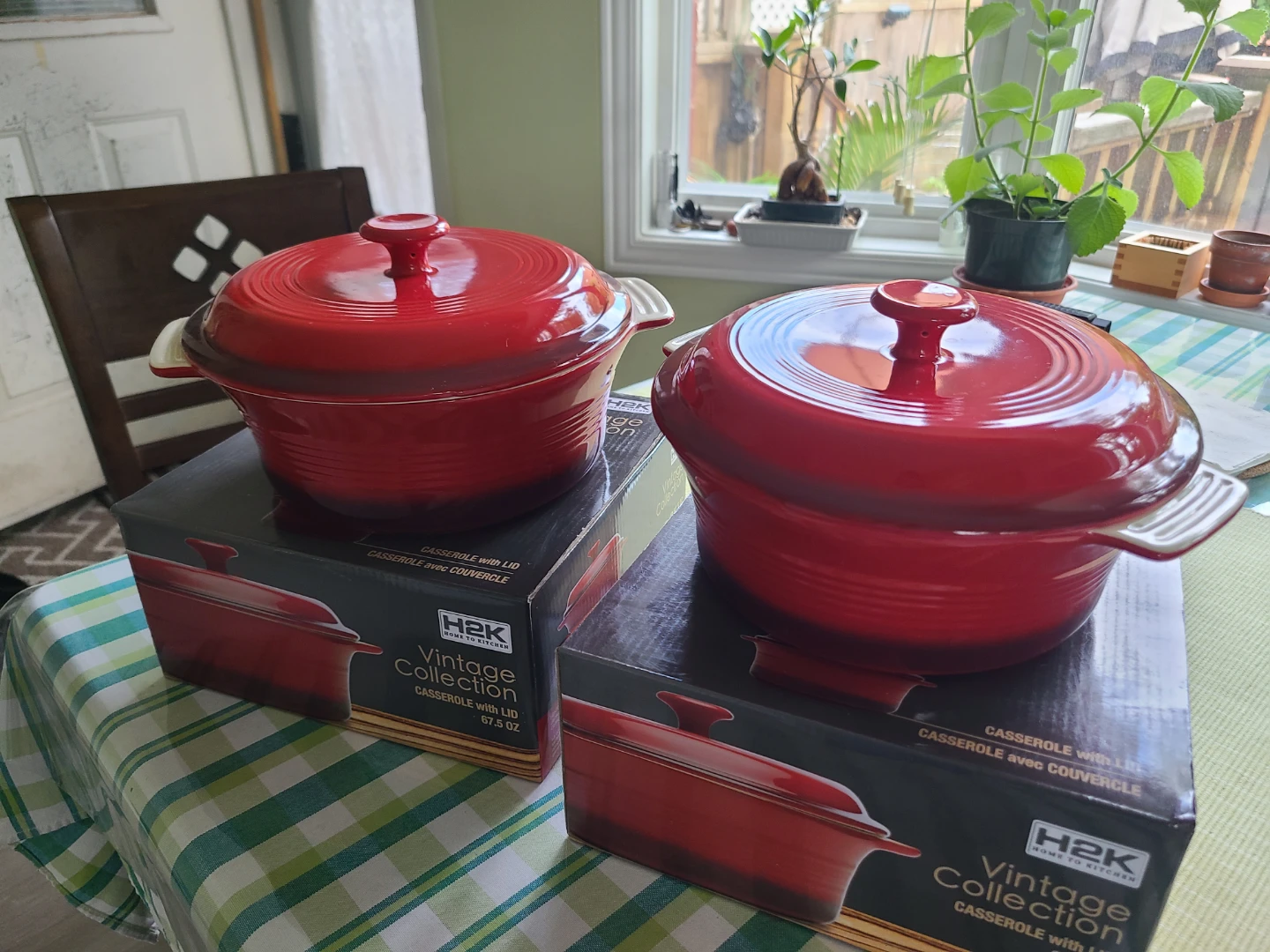 H2K Vintage Collection Casserole with Lid (67.5 OZ)