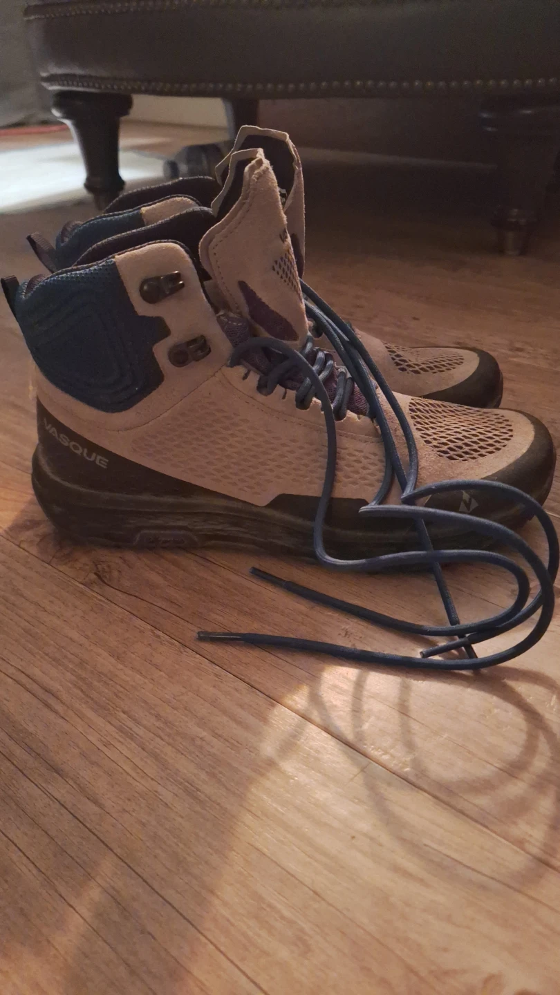 Vasque Hiking Boots - photo 3