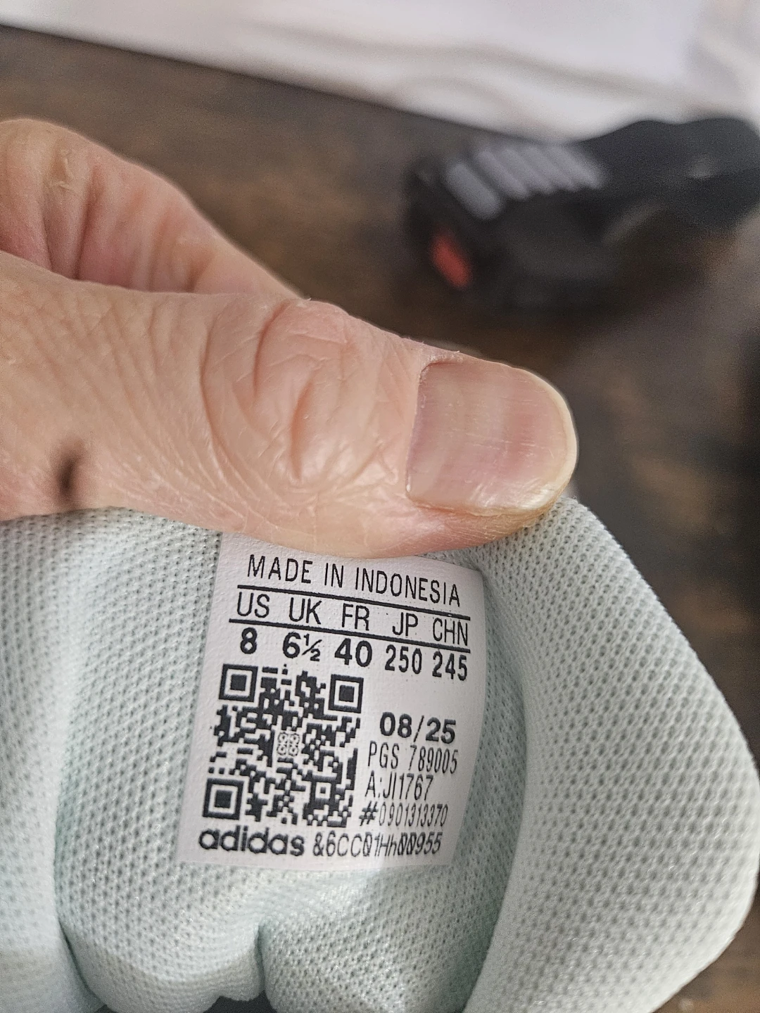 Adidas Women's Sneakers Size 8 - photo 3
