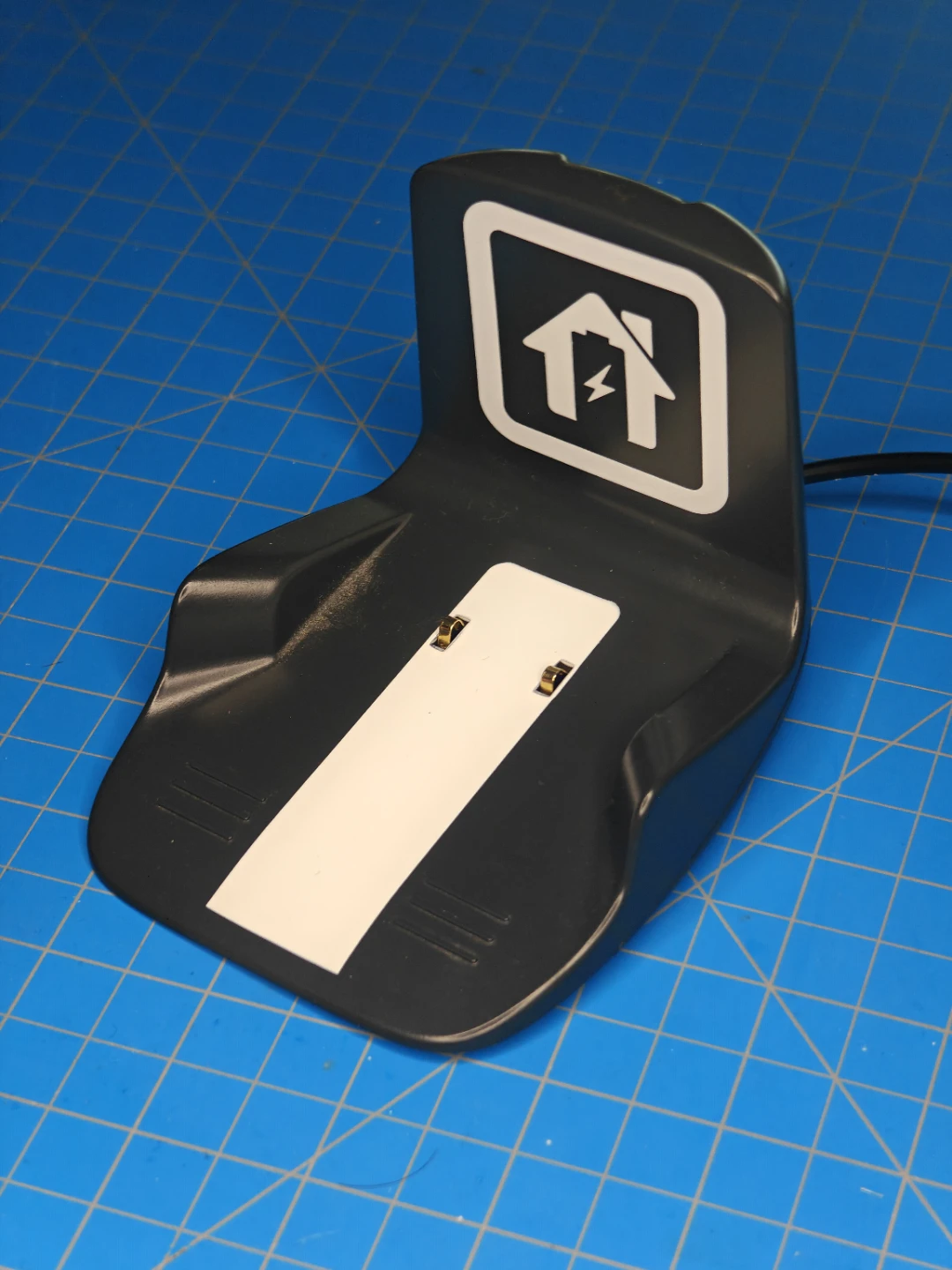 Anki Vector Robot + Base Station - photo 3