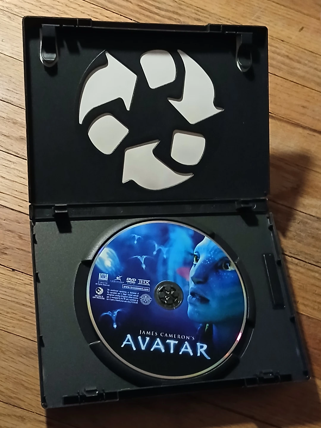 James Cameron's Avatar DVD - photo 3