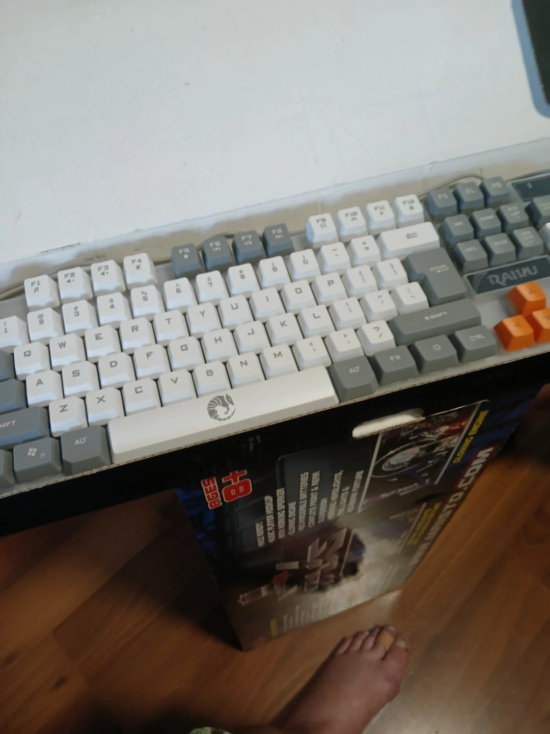 Raiju K26 Rainbow LEDlight Suspended Gaming Keyboard