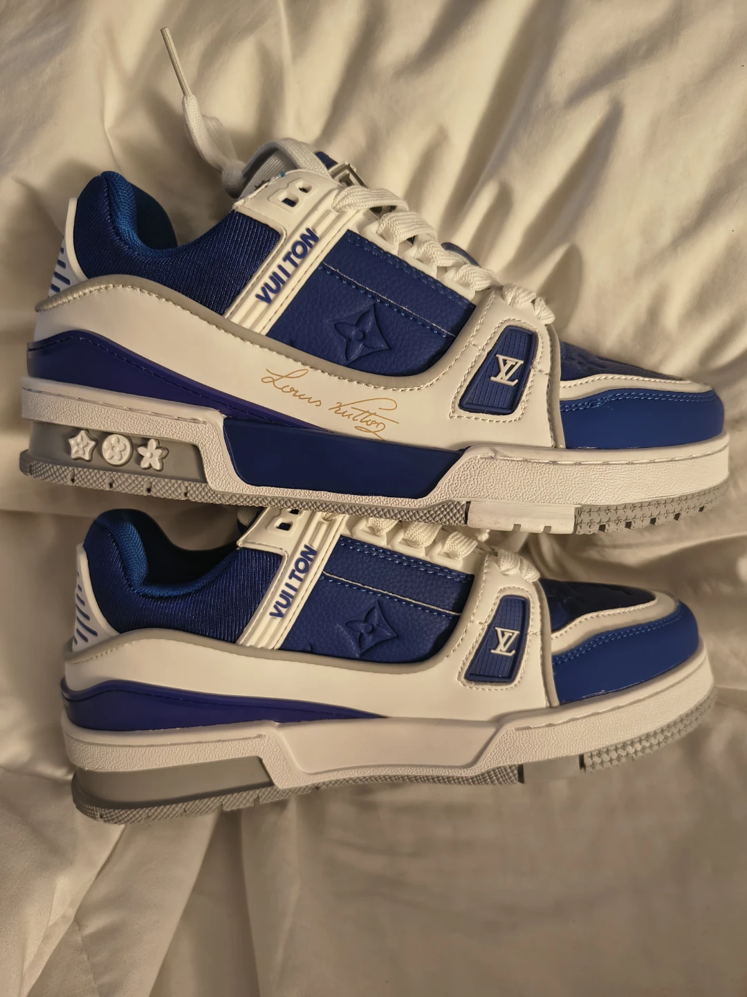 Louis Vuitton Sneakers - Blue/White