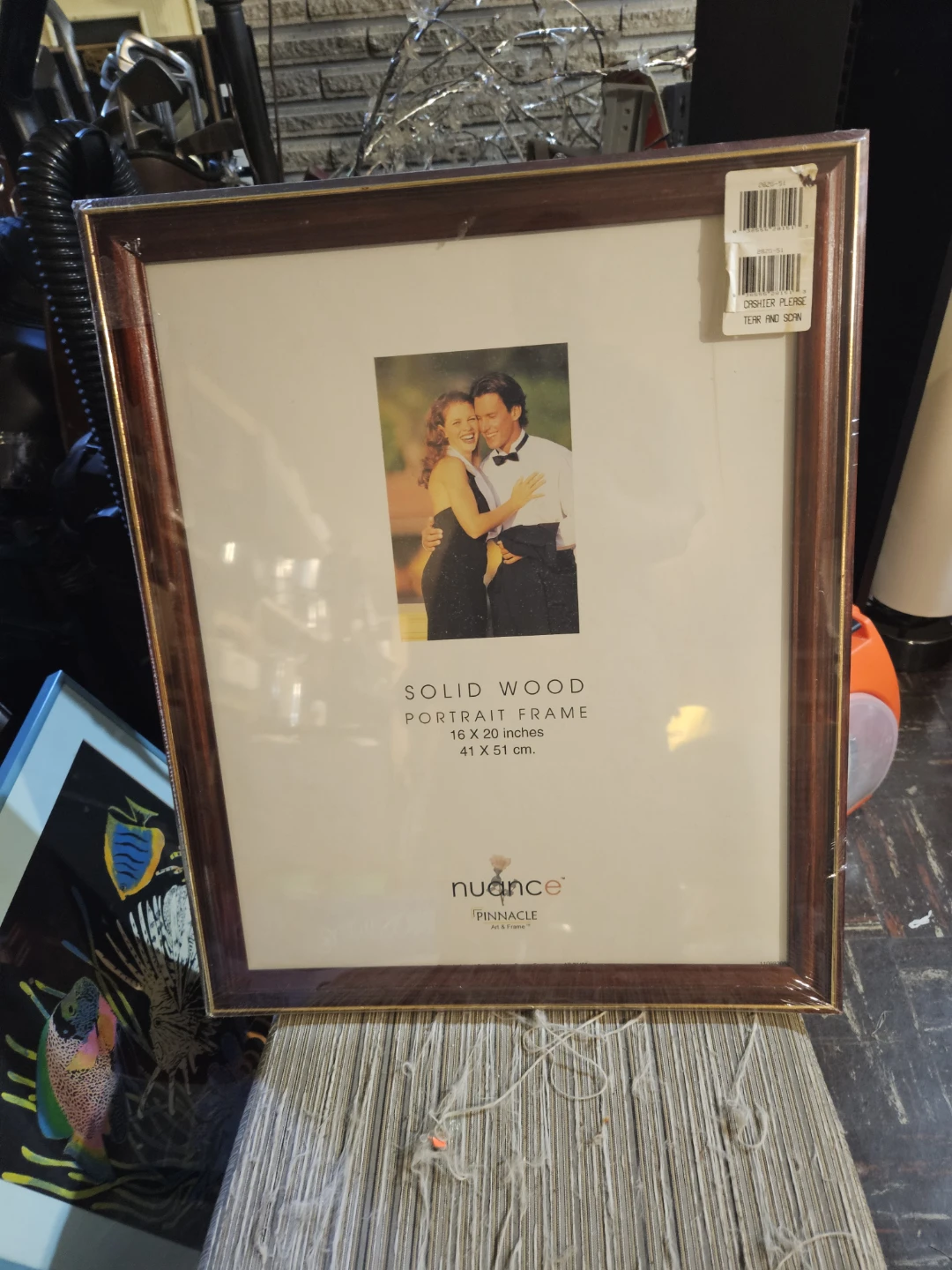 Nuance Solid Wood Portrait Frame - 16 x 20 inches - photo 2