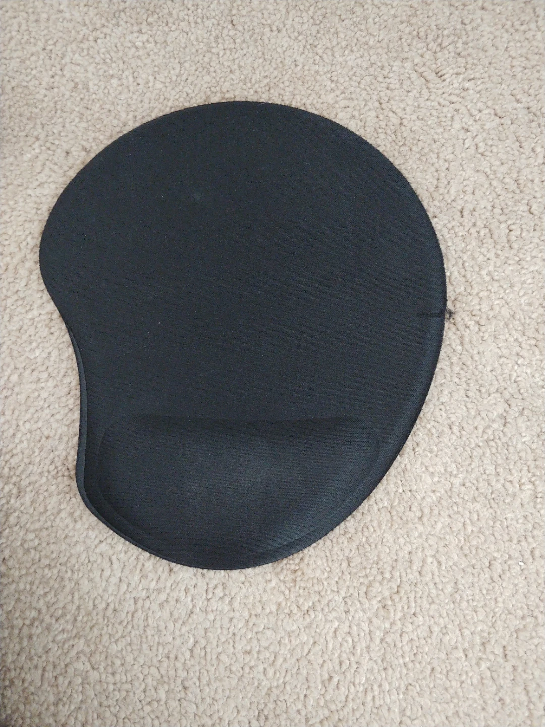 Black Ergonomic Mouse Pad with Wrist Rest