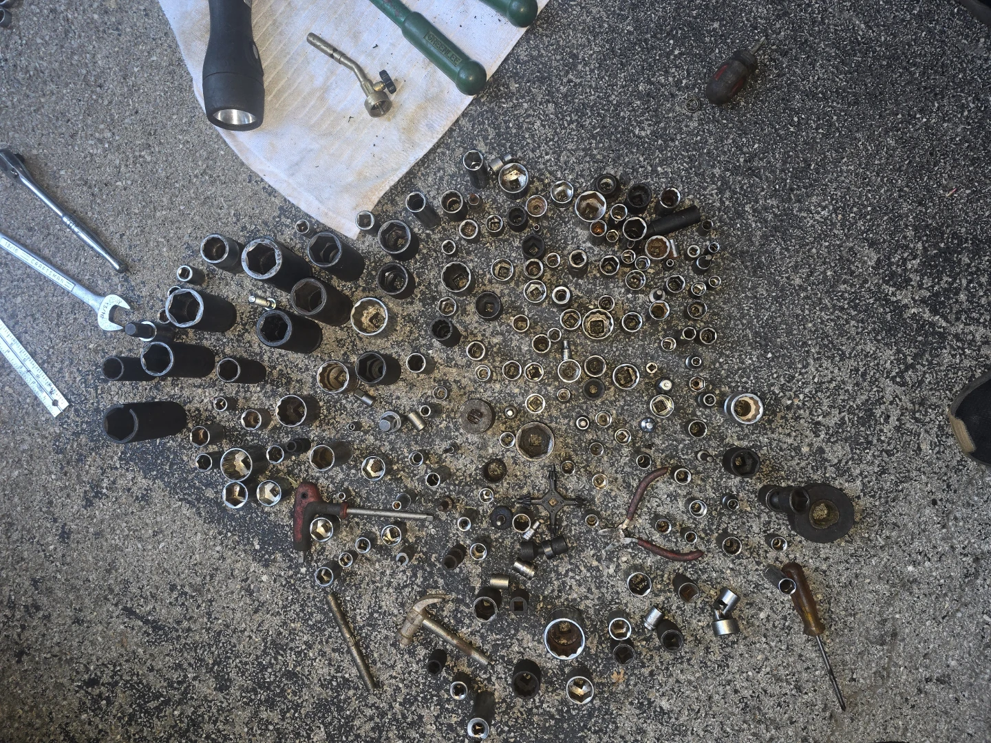 Assorted Hand and Power Tools - photo 2