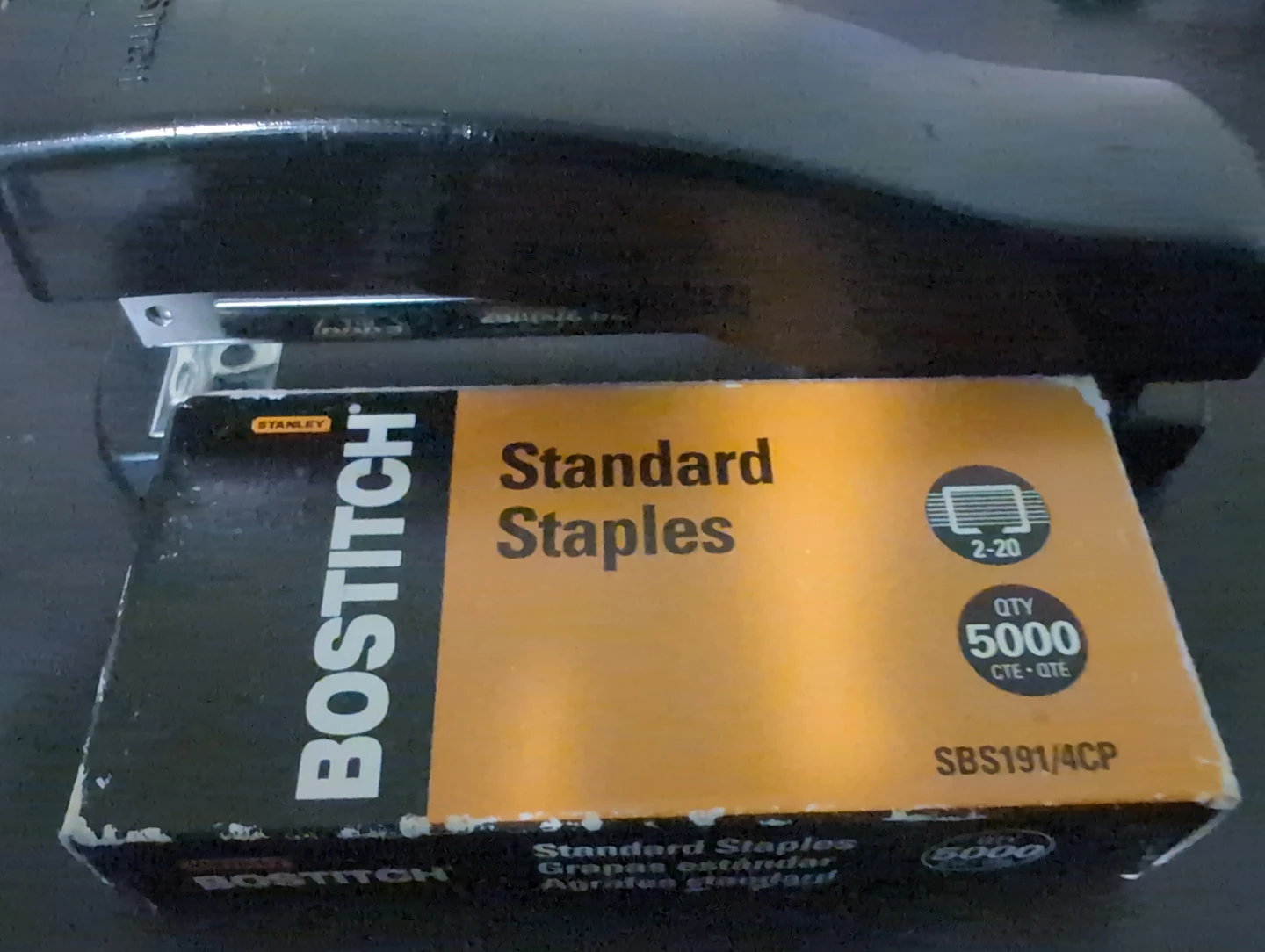 Staples and stapler