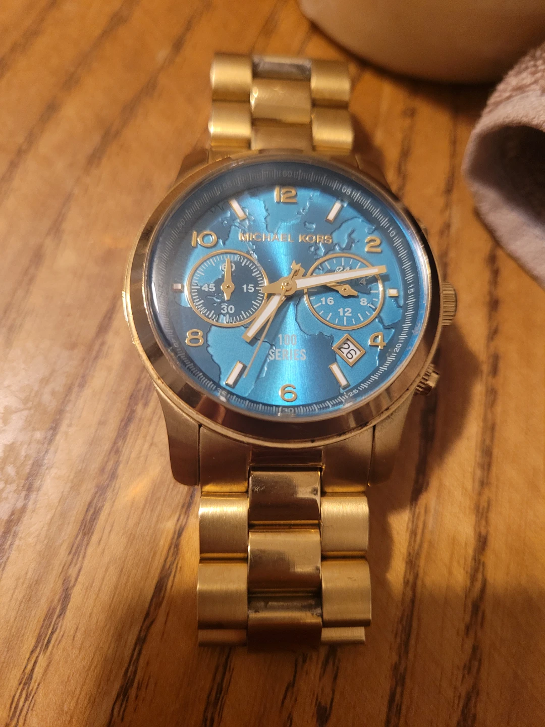 Michael Kors Gold Chronograph Watch - photo 2