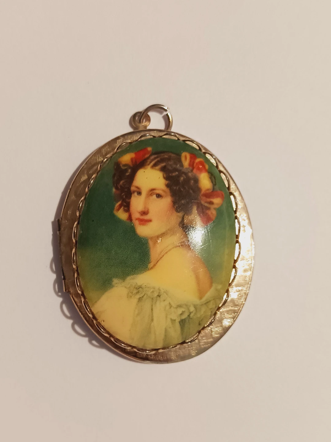 Gorgeous Vintage Caneo  Portrait Locket Pendant - photo 3