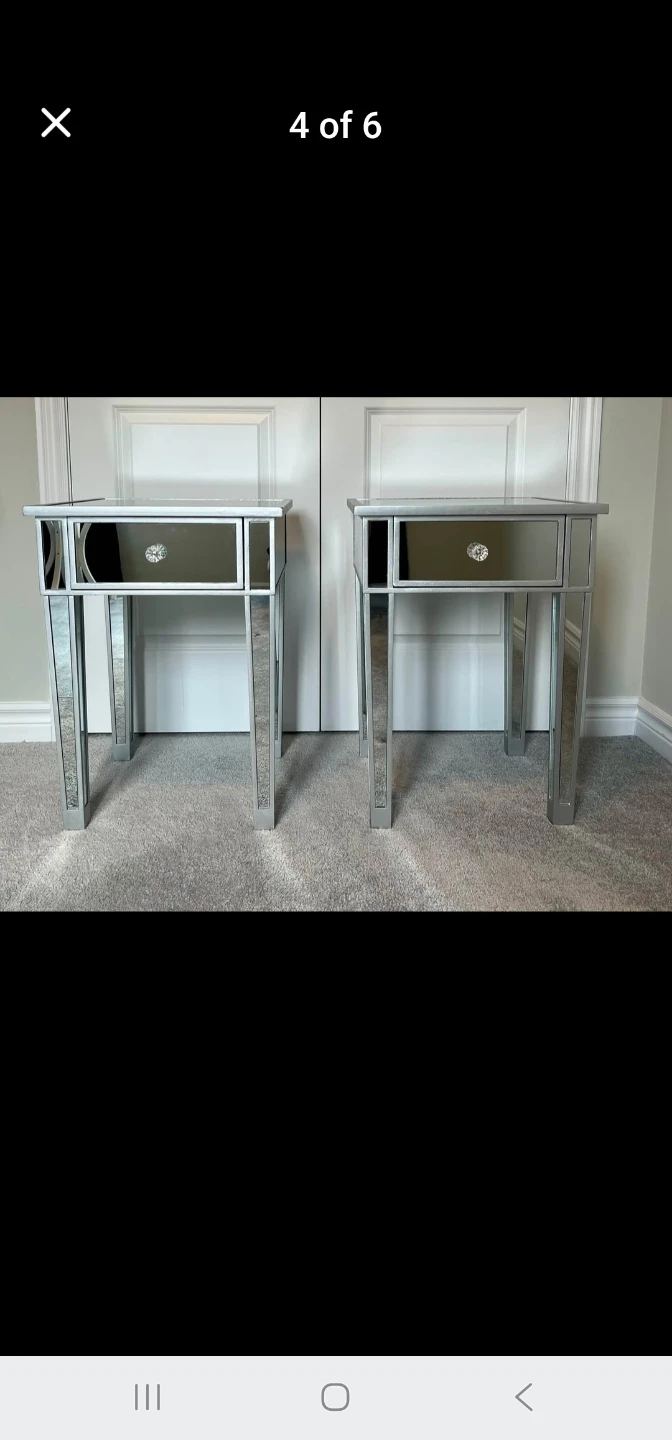 Vanity table plus 2 side tables - photo 2