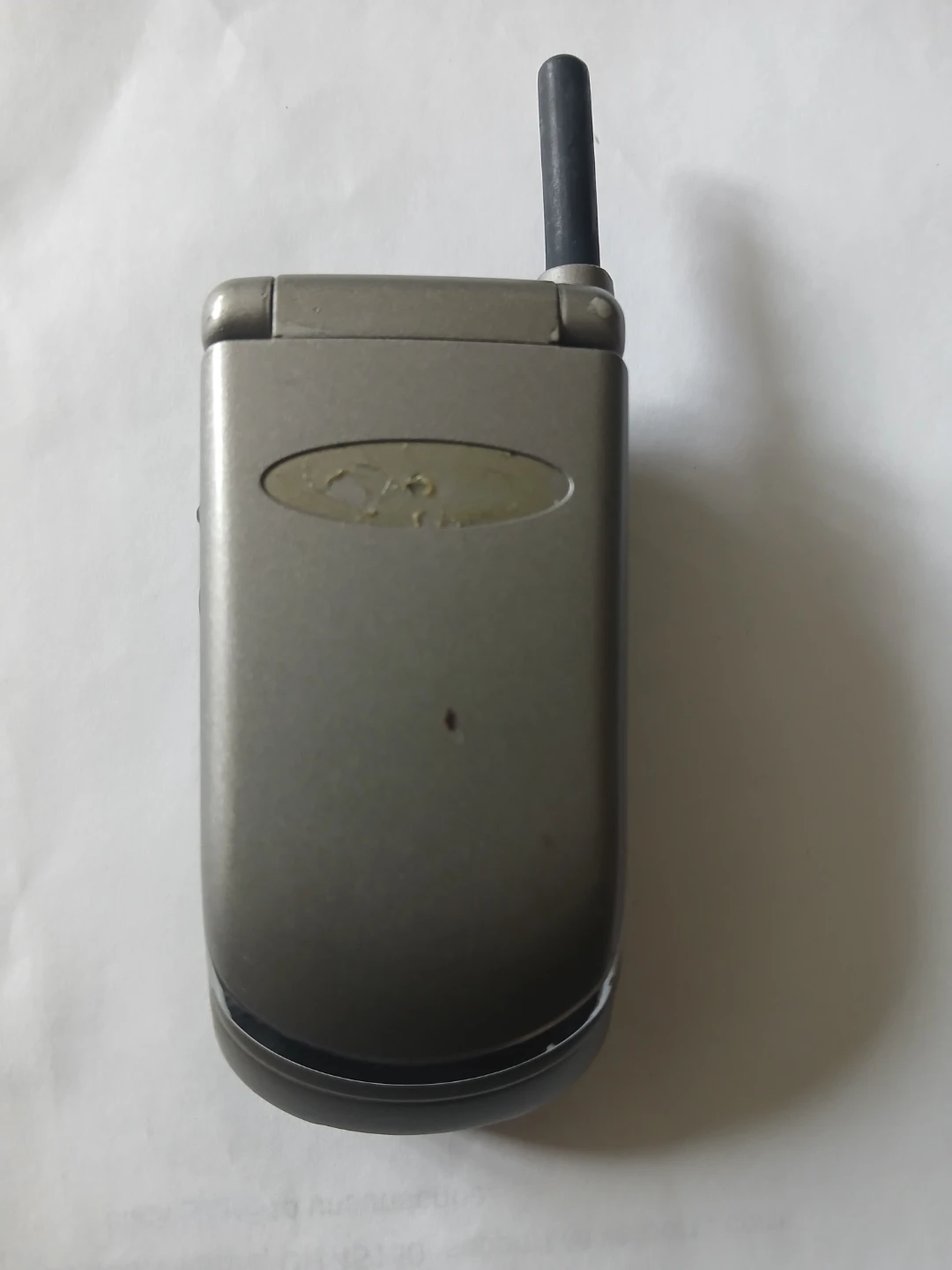 Motorola V3682 Flip Phone