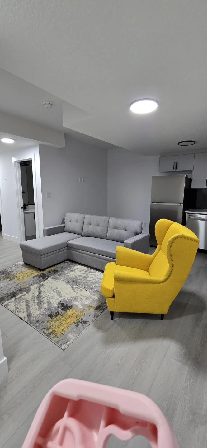 2 bedroom basement - photo 2
