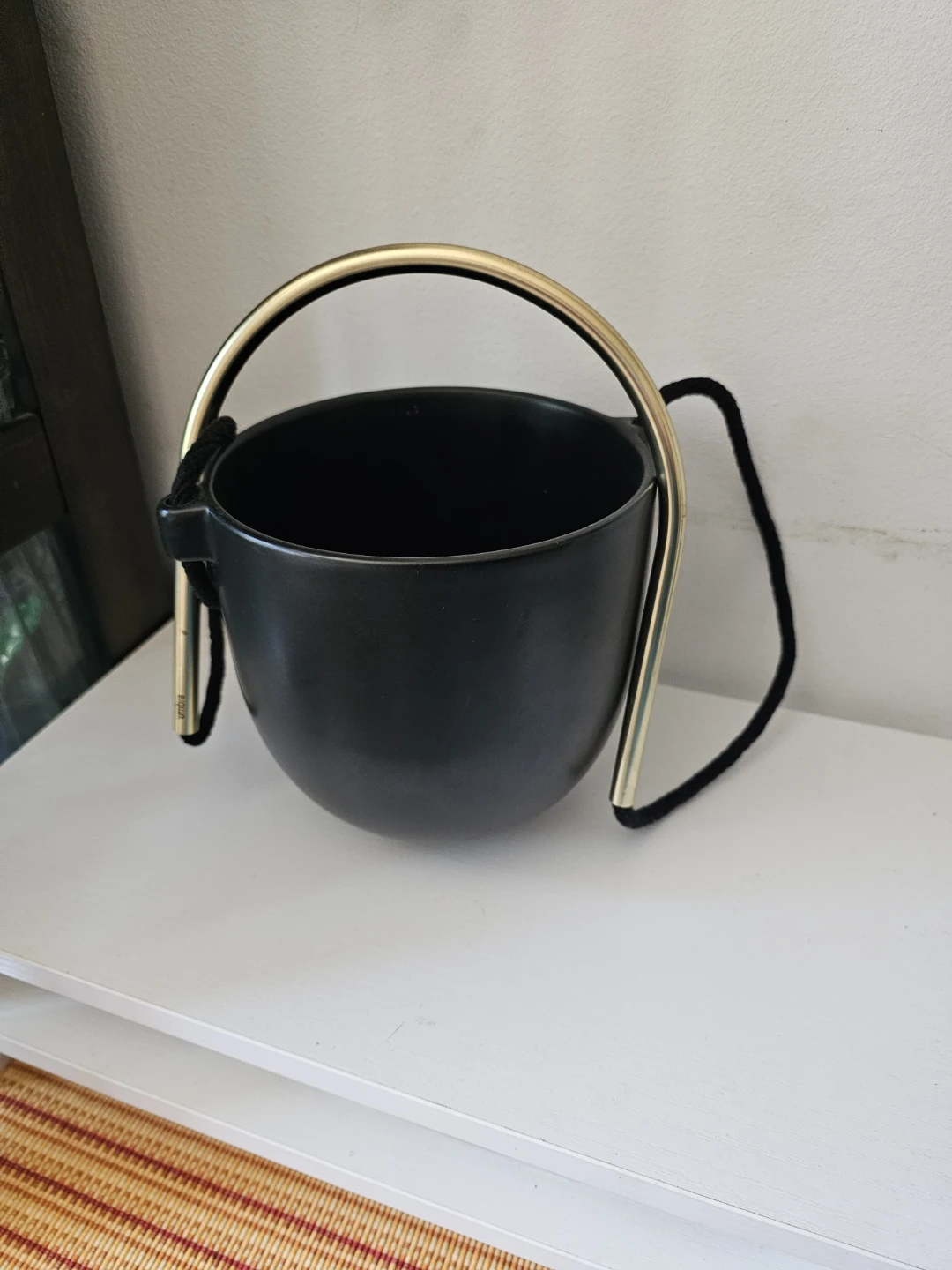Black Hanging Planter Pot with Gold Handle
