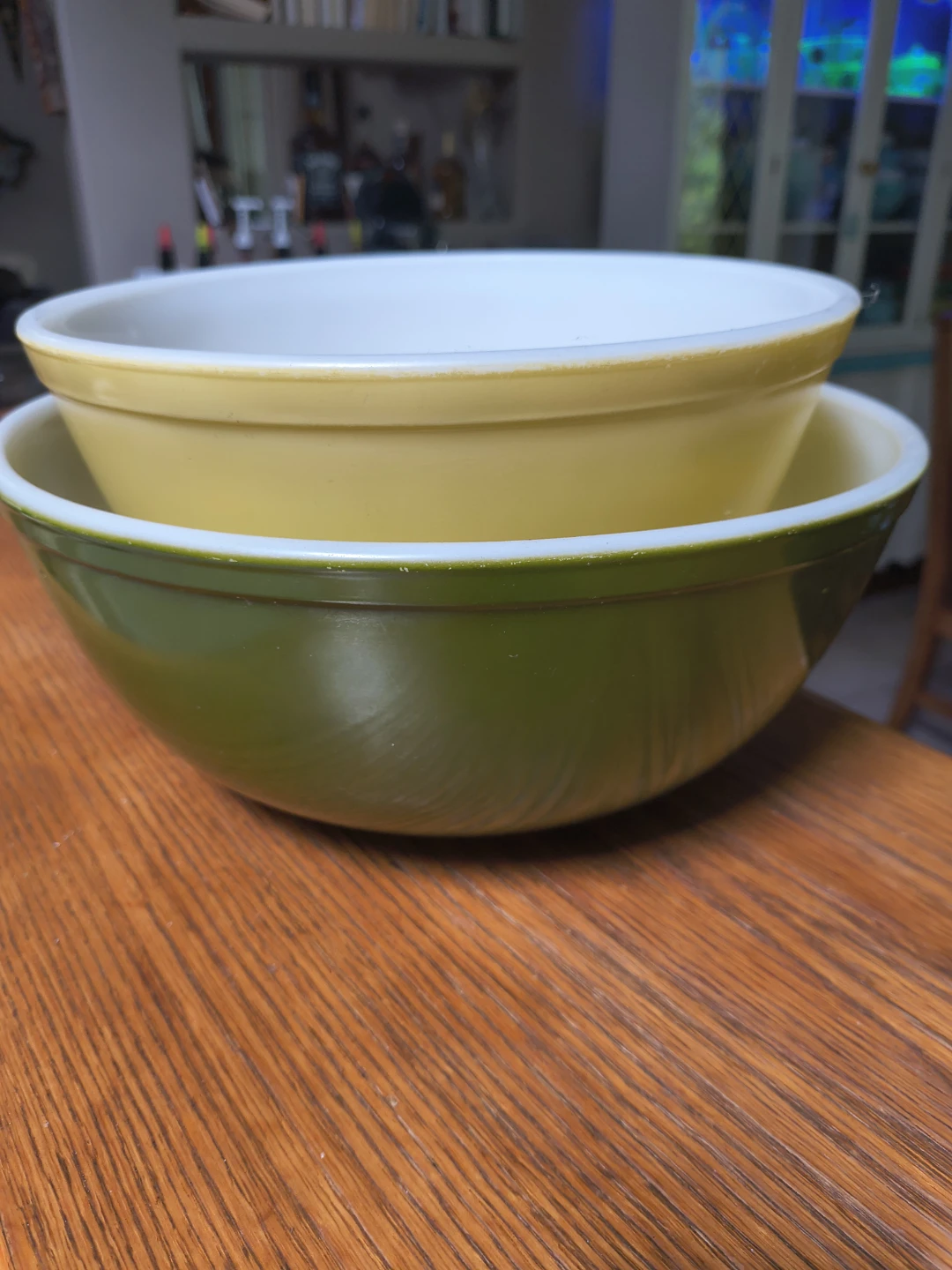 Pyrex mixing bowls