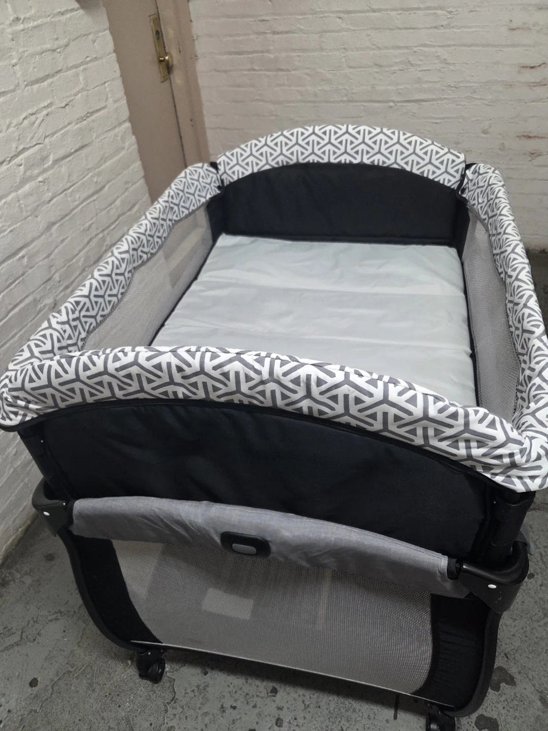 Travel bassinet - photo 3