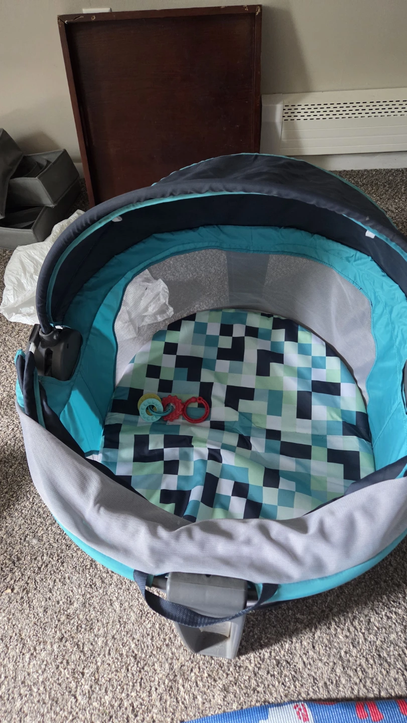 Fisher-Price Portable Bassinet - photo 2