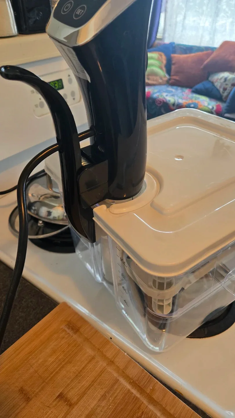 Kuraidori sous vide Precision Cooker