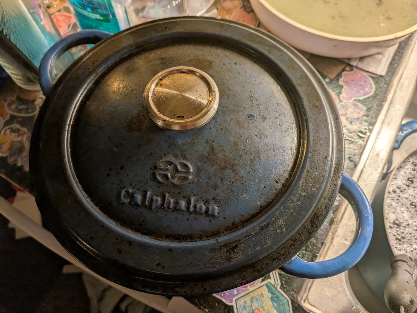 📣📣📣MOVING SALE📢📢📢 Calphalon Cast Enamel Dutch Oven