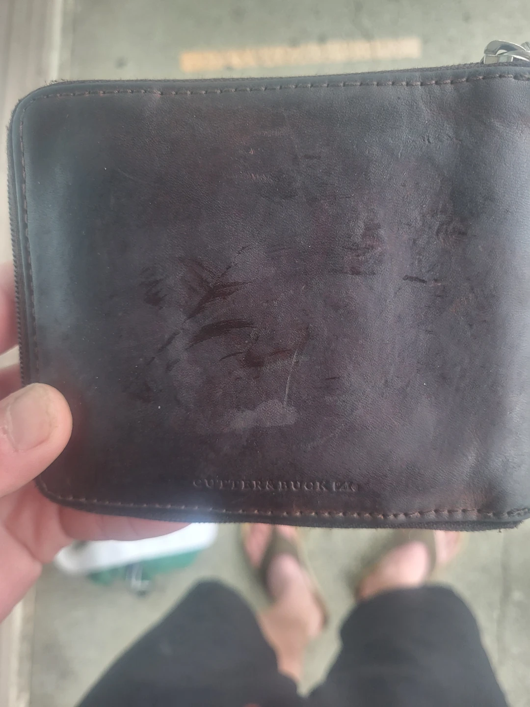 Cutter & Buck Zip Wallet