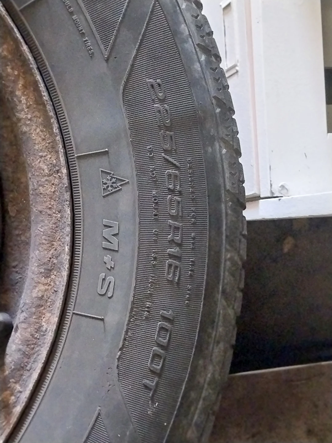Winter Tires 225/65R16 Dodge Grand Caravan - photo 2
