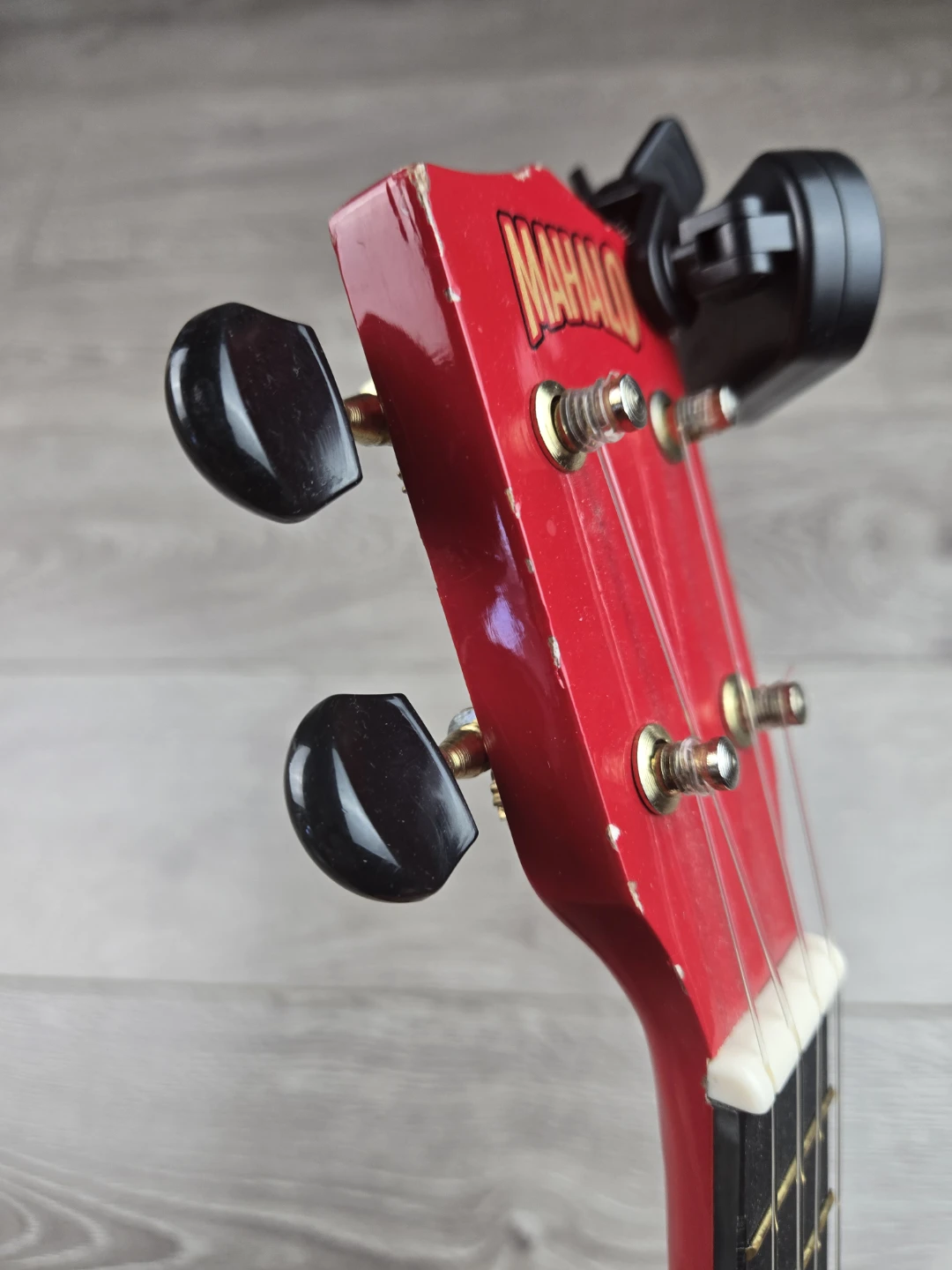 Red real wood ukelele with tuner - photo 4