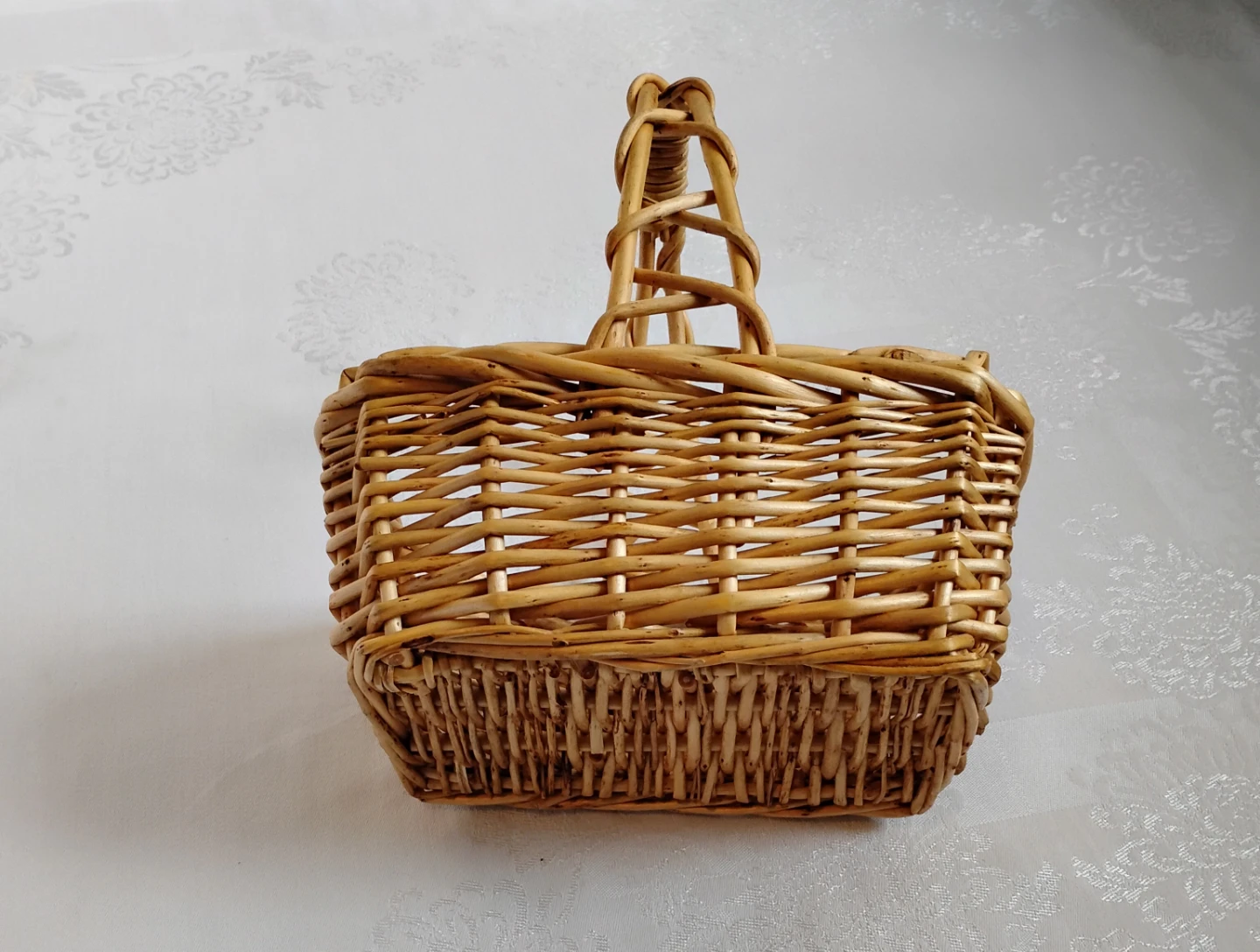 ⚽ Small Wicker Basket - photo 3