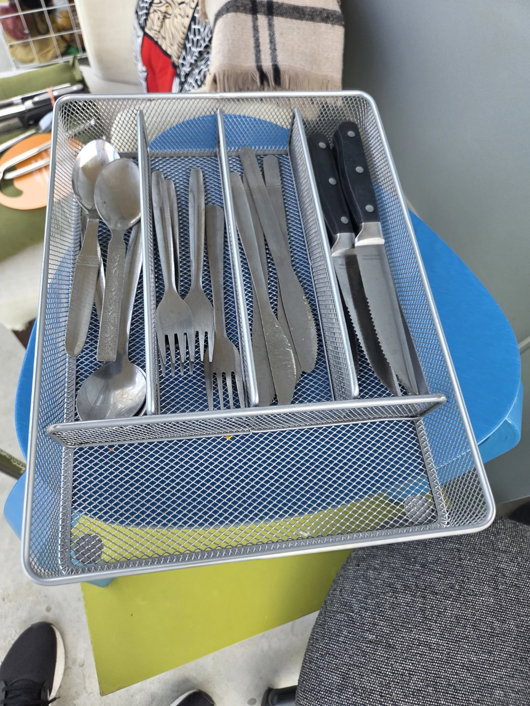 Cutlery Organizer with Utensils