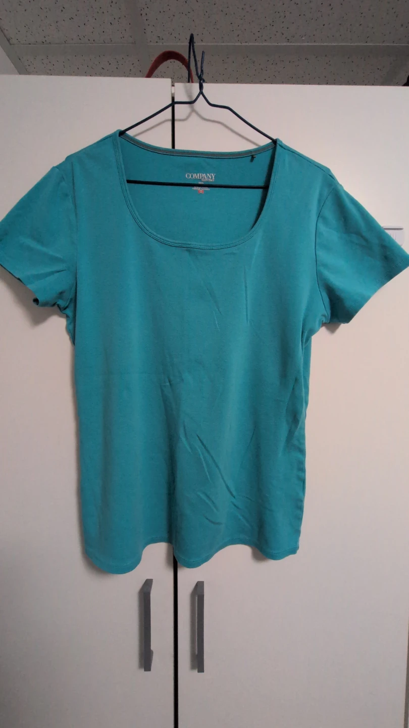 COMPANY short sleeve blue t-shirt size M