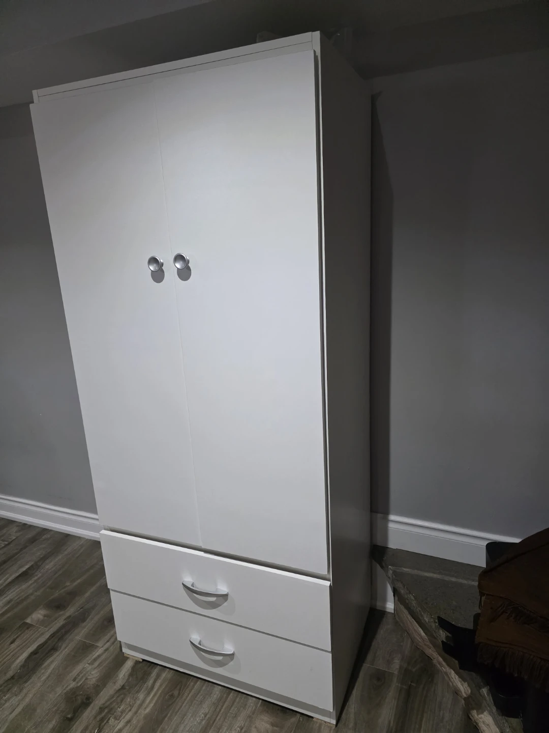 White Two-Door Wardrobe with Drawers - photo 2