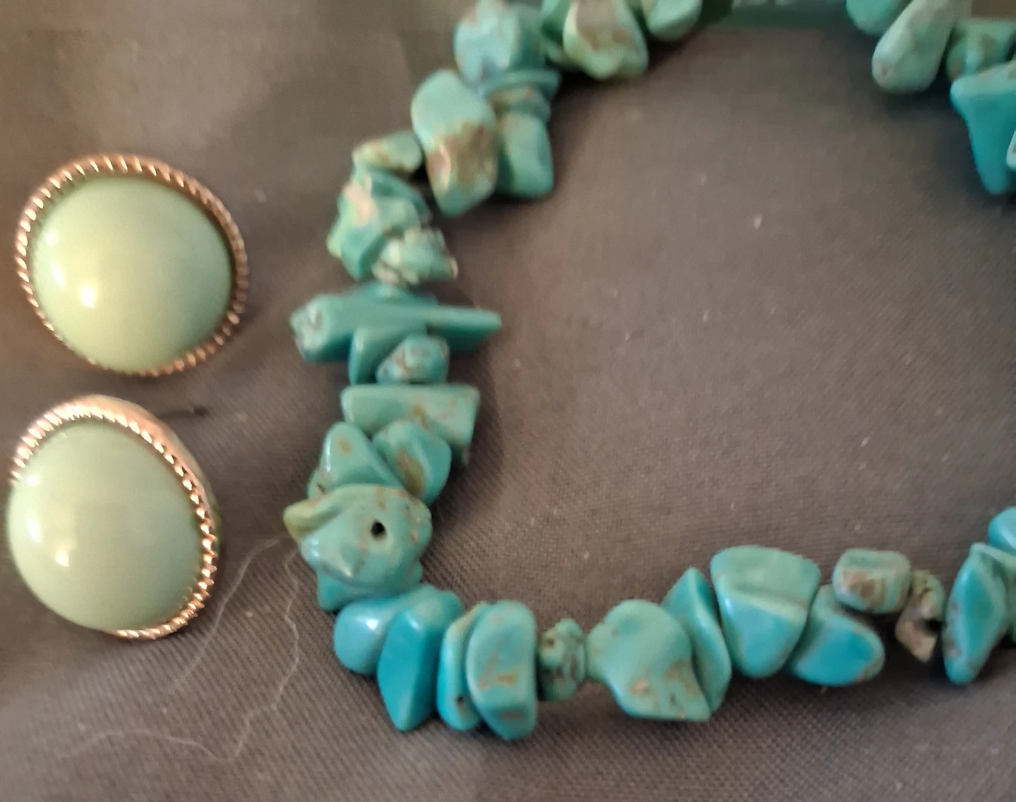 Turquoise Chip Bracelet and Earrings Set - photo 2