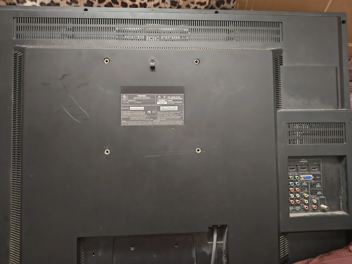 Toshiba Flat Screen TV - photo 3